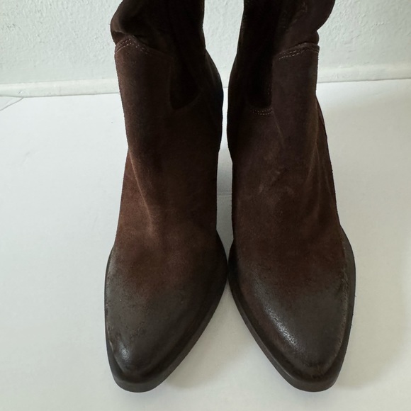 NWT-Gorgeous Italian Women's Brown Suede Heeled Boots - Classic Western Style - Picture 5 of 13